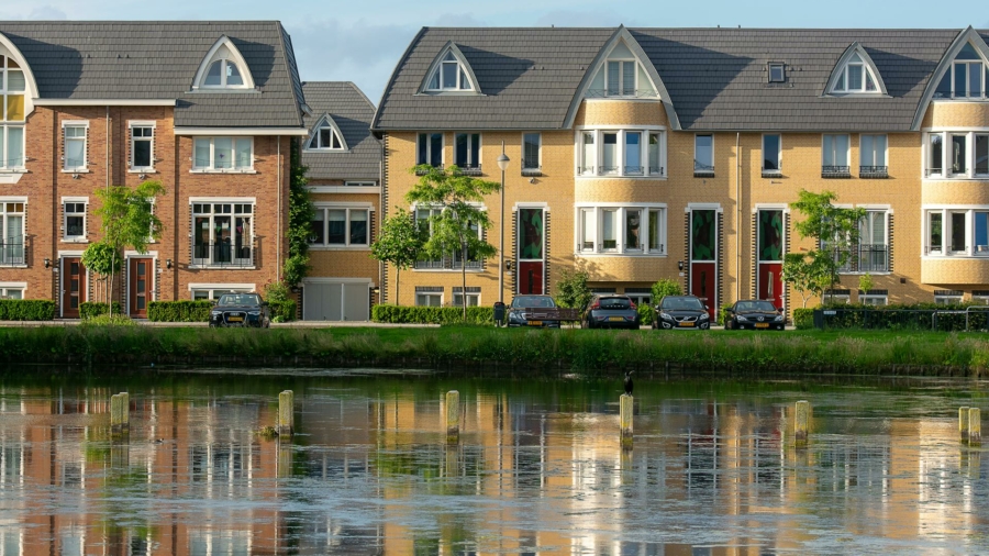 woonwijk nederland water huizen