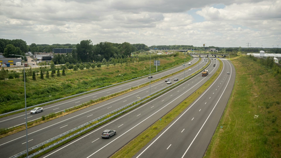 snelweg Nederland auto verkeer