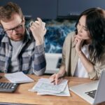 koppel tafel laptop administratie vergelijken berekening